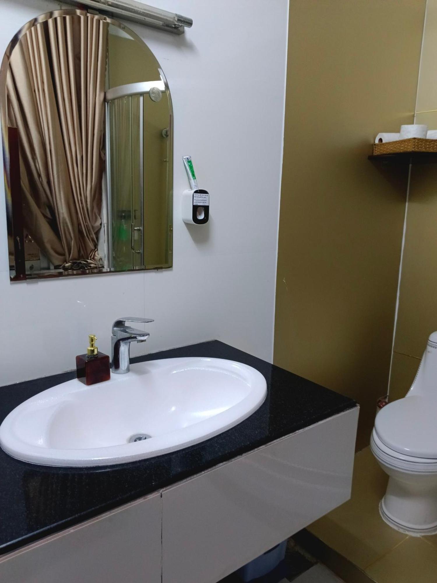 Nhat Quy Hotel Tay Ninh Екстер'єр фото